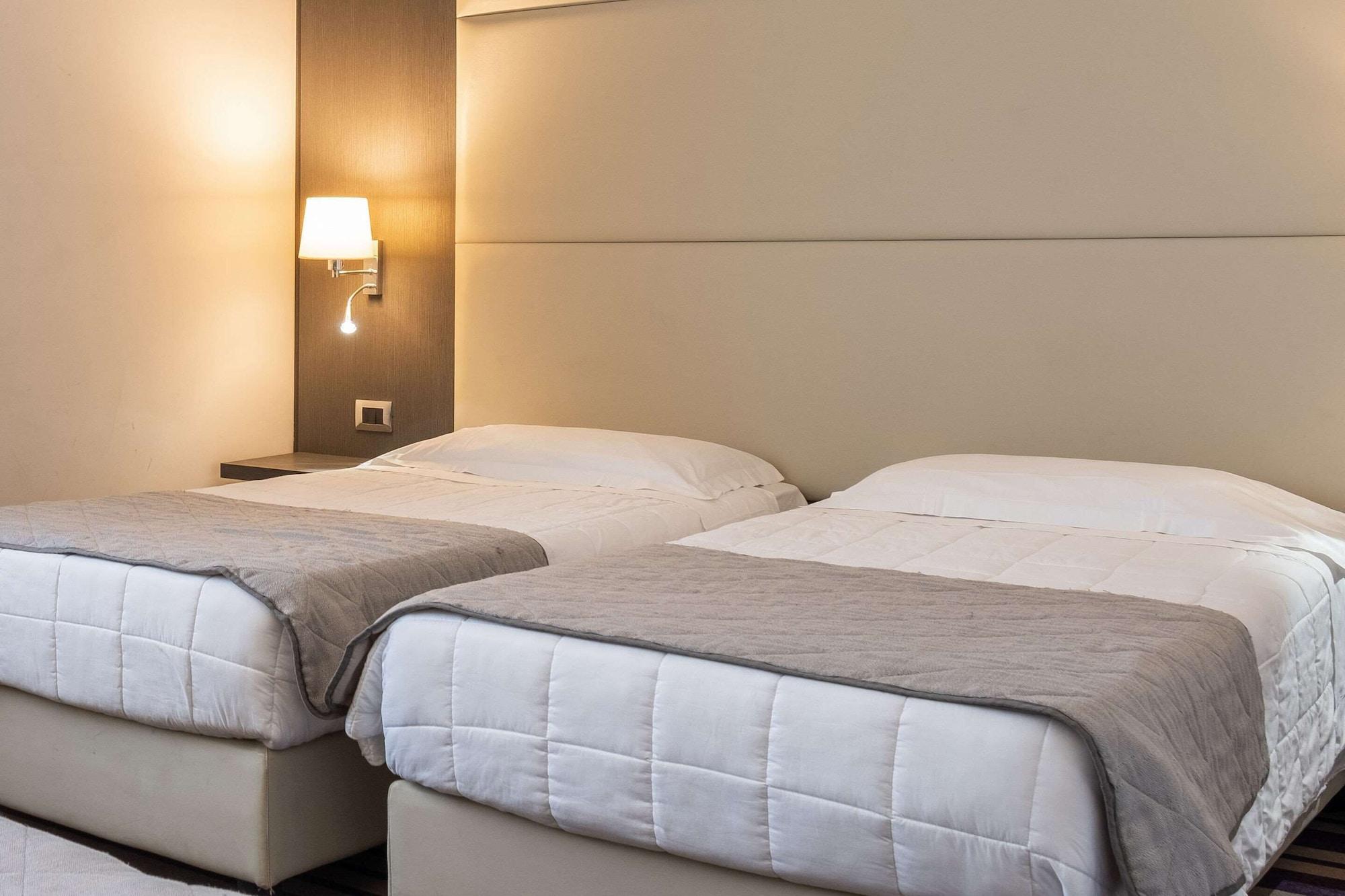Quality Hotel Green Palace Monterotondo  Kültér fotó